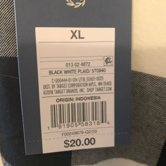 Plaid button down flannel - Picture 3 of 3